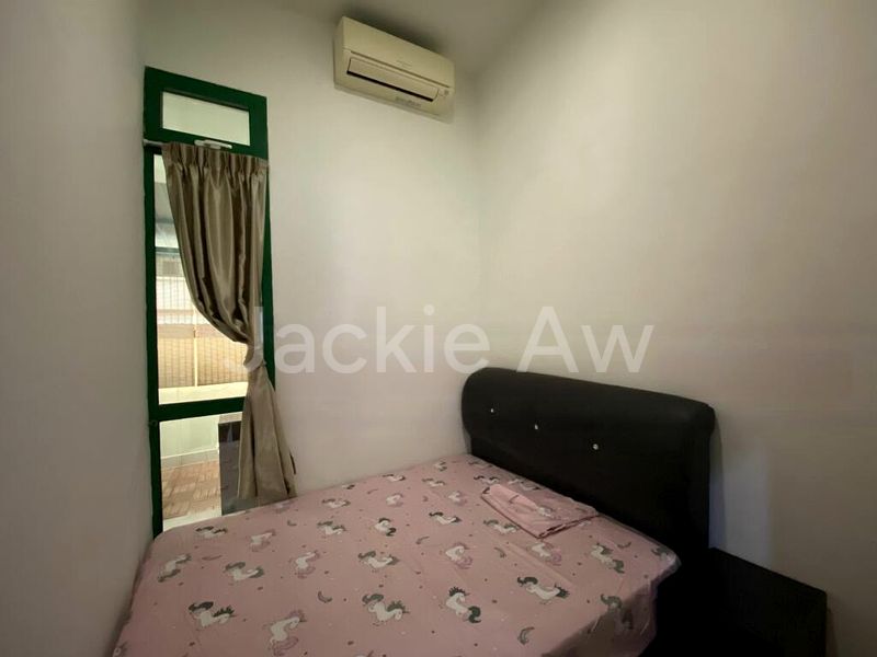 Room (Landed) for Rent in  People's Garden - Image 16